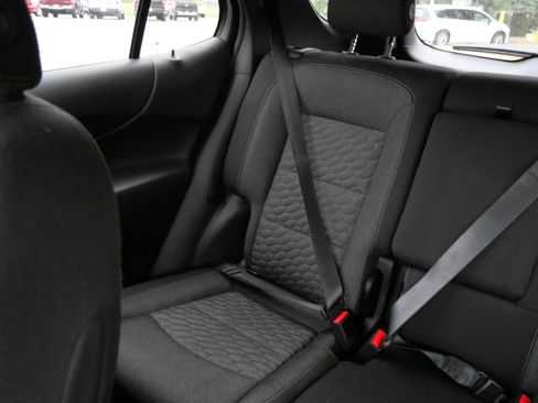 Used 2020 Chevrolet Equinox LT AWD/4WD image 12