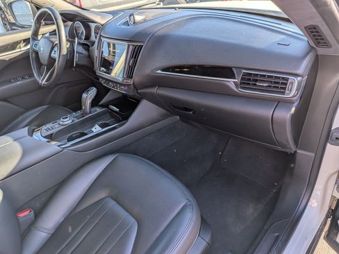 Used 2023 Maserati Levante Modena image 33