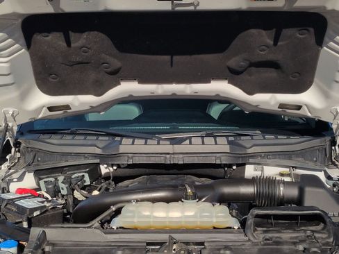 Used 2022 Ford F150 Lariat w/ Equipment Group 502A High image 15