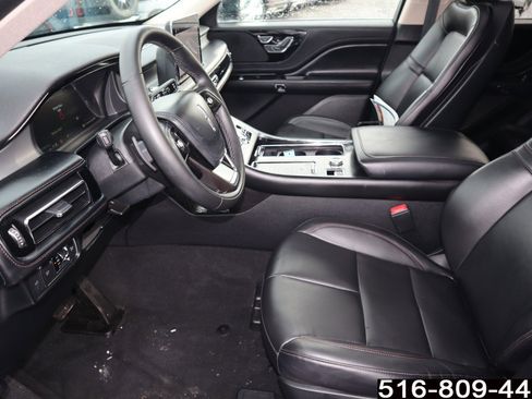 Used 2022 Lincoln Aviator AWD w/ Premium Package image 16