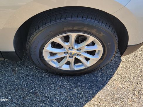 Used 2018 Chevrolet Equinox LT AWD/4WD image 15