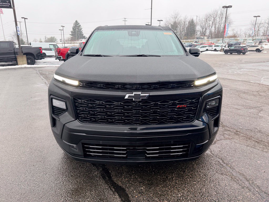 New 2026 Chevrolet Traverse RS w/ LPO, Floor Liner Package FWD image 2