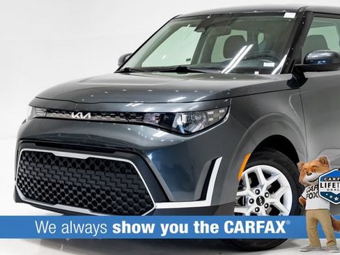 Used 2025 Kia Soul LX w/ LX Technology Package FWD image 2