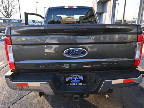 Used 2018 Ford F250 XLT image 5