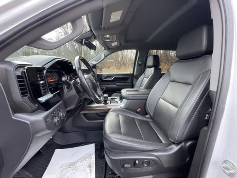 Certified 2022 Chevrolet Silverado 1500 RST w/ Convenience Package II image 27