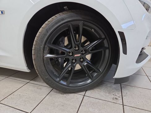 Used 2024 Chevrolet Camaro SS RWD image 8