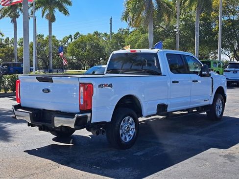 Used 2025 Ford F250 XLT image 3