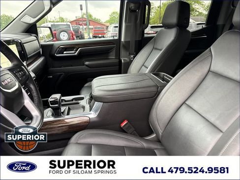 Used 2025 GMC Sierra 1500 Elevation w/ Elevation Premium Package AWD/4WD image 6