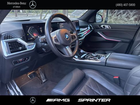 Used 2023 BMW X7 xDrive40i w/ M Sport Package image 10