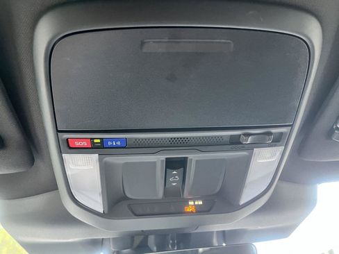 Used 2025 Subaru Forester Touring AWD/4WD image 27
