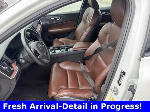 Used 2024 Volvo S60 B5 Ultimate image 10