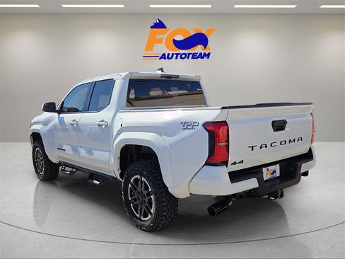 New 2025 Toyota Tacoma TRD Sport image 3