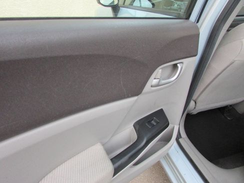 Used 2012 Honda Civic LX image 18