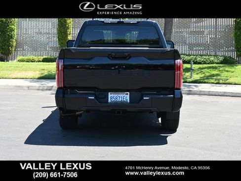 Used 2025 Toyota Tundra Platinum w/ TRD Off-Road Package AWD/4WD image 5