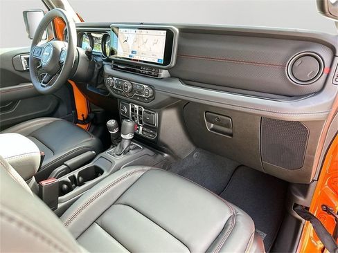 New 2025 Jeep Gladiator Rubicon w/ Convenience Group image 28