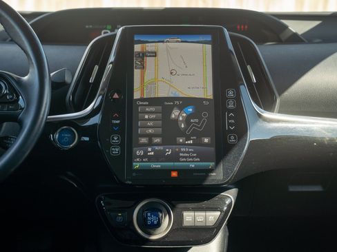 Used 2022 Toyota Prius Prime Limited FWD image 21