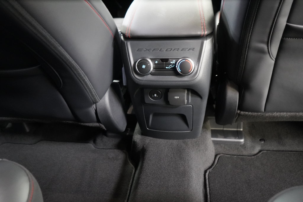 New 2027 Ford Explorer ST-Line AWD/4WD image 24