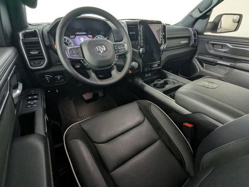 Used 2025 RAM 1500 Laramie AWD/4WD image 16