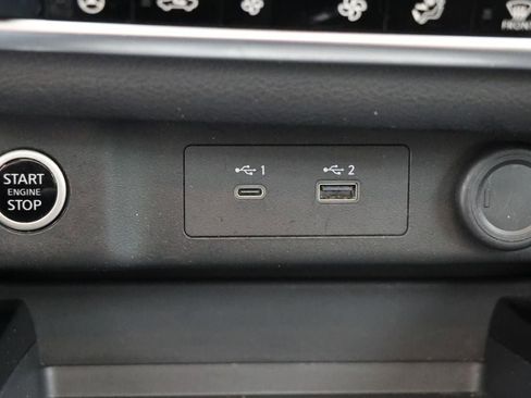 Used 2023 Nissan Rogue SV w/ SV Premium Package image 28