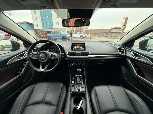 Used 2018 MAZDA MAZDA3 Touring image 18