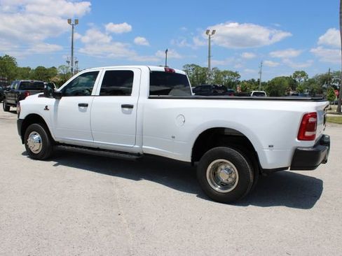Used 2024 RAM 3500 Tradesman AWD/4WD image 7