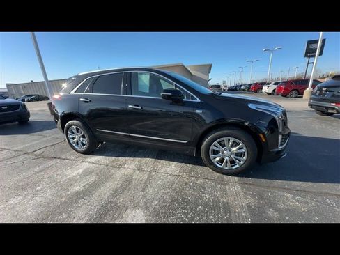 Used 2022 Cadillac XT5 Premium Luxury image 9