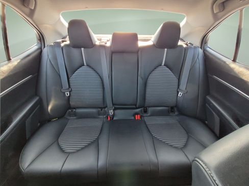 Used 2020 Toyota Camry SE w/ Audio Package FWD image 17