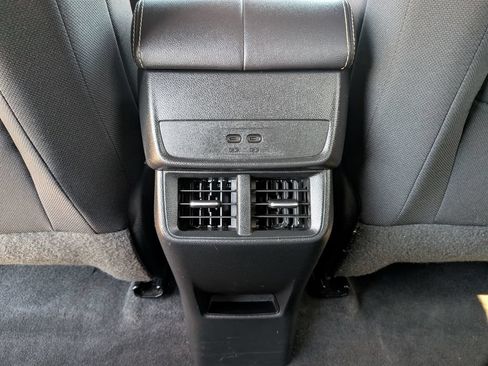Used 2025 GMC Terrain Elevation AWD/4WD image 36