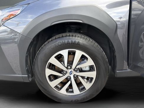 Used 2025 Subaru Outback Premium w/ Popular Package #1A AWD/4WD image 31