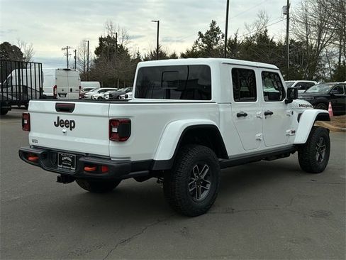 New 2026 Jeep Gladiator Mojave image 13