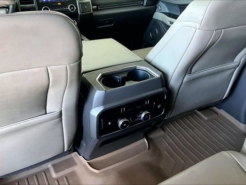Used 2020 Ford Expedition XLT w/ Equipment Group 202A RWD image 13