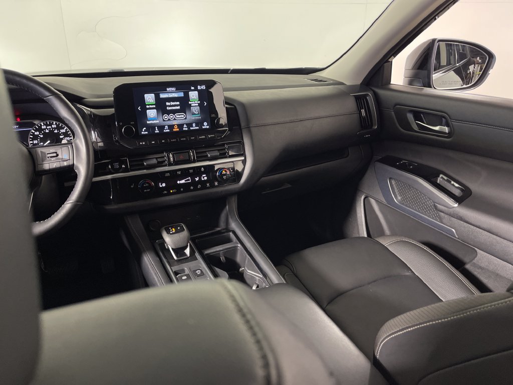 Used 2025 Nissan Pathfinder SL w/ Cargo Package FWD image 17