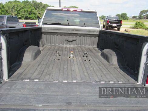 Used 2025 Chevrolet Silverado 3500 LT w/ Safety Package AWD/4WD image 17