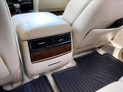 Used 2017 Lexus LX 570 4WD w/ Luxury Package image 22