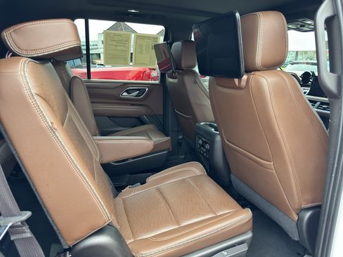 Used 2021 Chevrolet Tahoe High Country AWD/4WD image 18