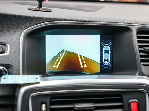 Used 2016 Volvo S60 T5 Premier image 25