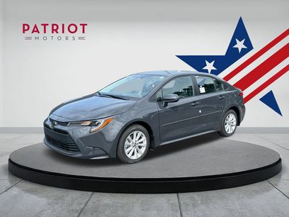 New 2025 Toyota Corolla LE