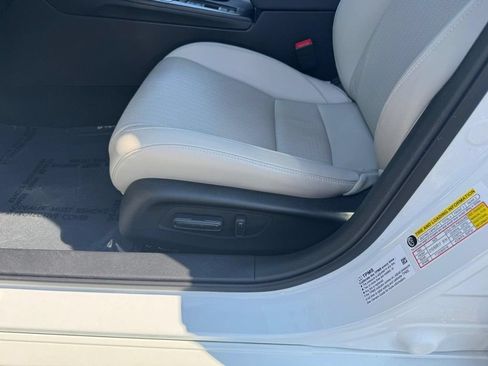 Used 2022 Honda Civic EX-L image 19