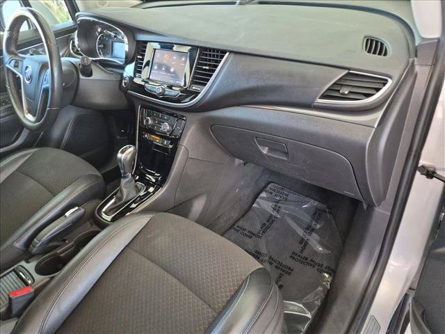 Used 2022 Buick Encore Preferred w/ Safety Package AWD/4WD image 20