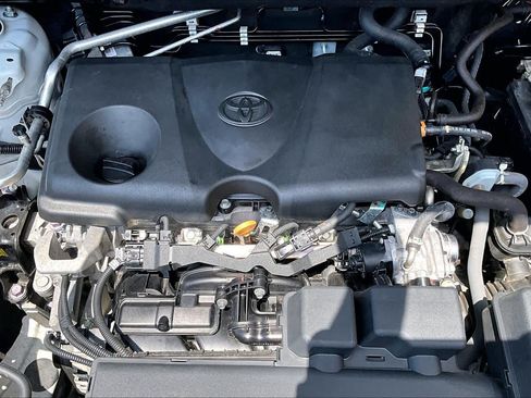 Used 2022 Toyota RAV4 LE FWD image 33