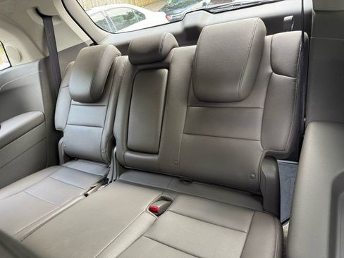 Used 2012 Honda Odyssey Touring image 21
