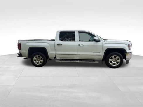 Used 2018 GMC Sierra 1500 SLT w/ SLT Preferred Package AWD/4WD image 2
