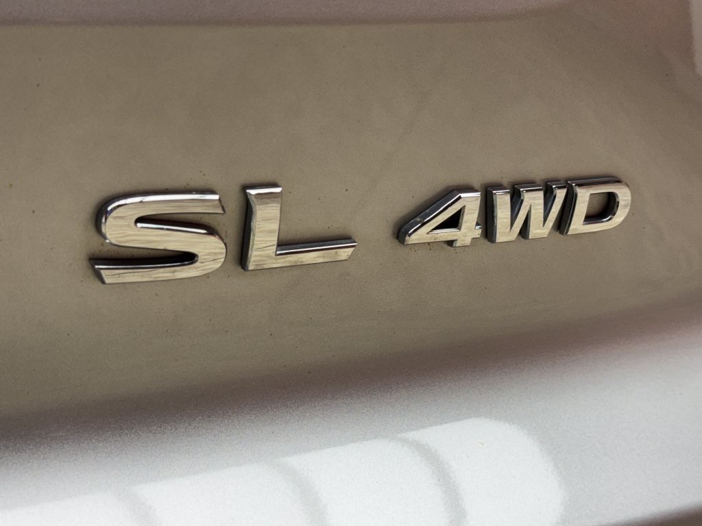 Used 2024 Nissan Pathfinder SL AWD/4WD image 3