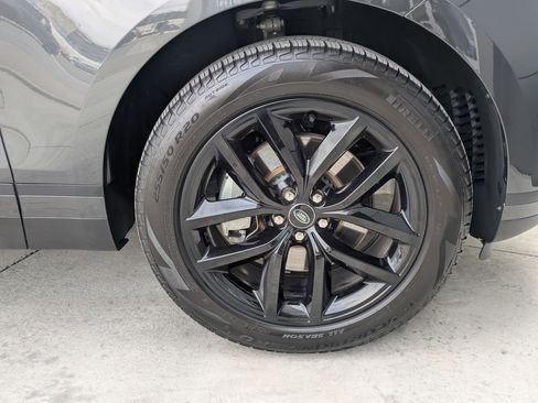 Certified 2025 Land Rover Range Rover Velar S image 32