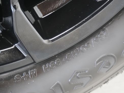 Used 2023 GMC Terrain SLT w/ Tech Package image 31