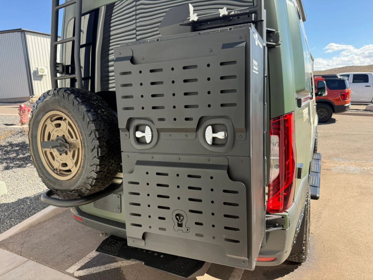 Used 2022 Mercedes-Benz Sprinter 2500 image 35