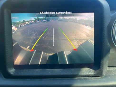 Used 2020 Jeep Wrangler Unlimited Sahara w/ Uconnect 4C Nav & Sound Group AWD/4WD image 13