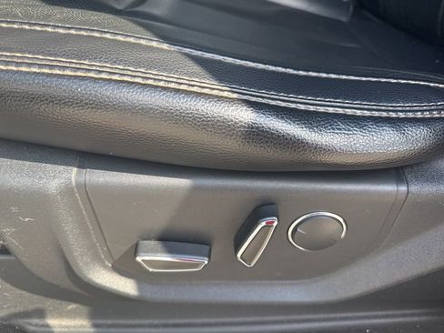 Used 2018 Ford F150 Lariat w/ Equipment Group 502A Luxury image 14