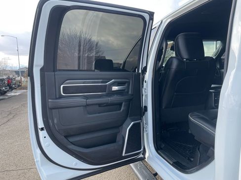 Used 2022 RAM 3500 Laramie w/ Night Edition image 16