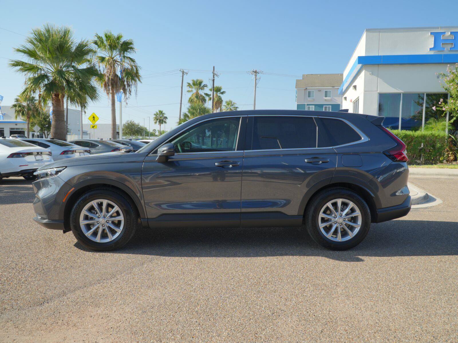 Used 2025 Honda CR-V EX image 16